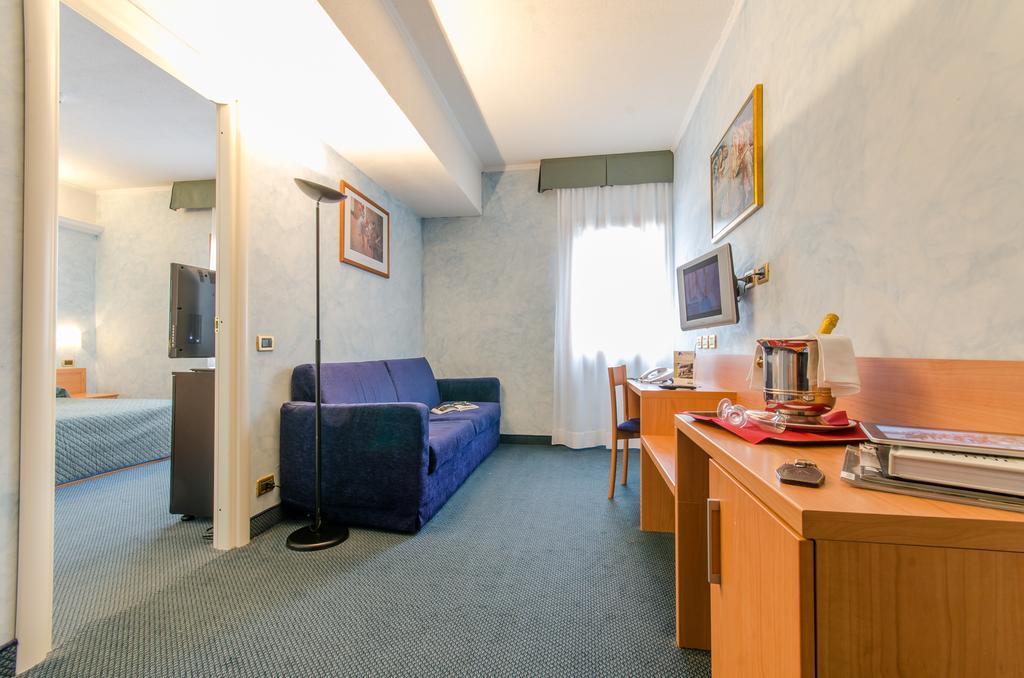 Hotel Residence Club Primula Pescasseroli Rum bild